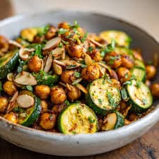 Pois Chiches Rôtis aux Courgettes et Sauce au Tahini